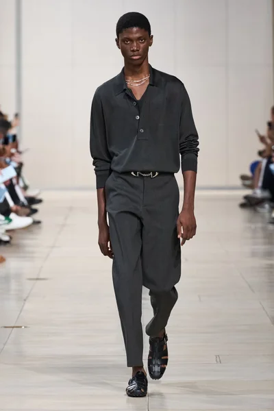 Look 45